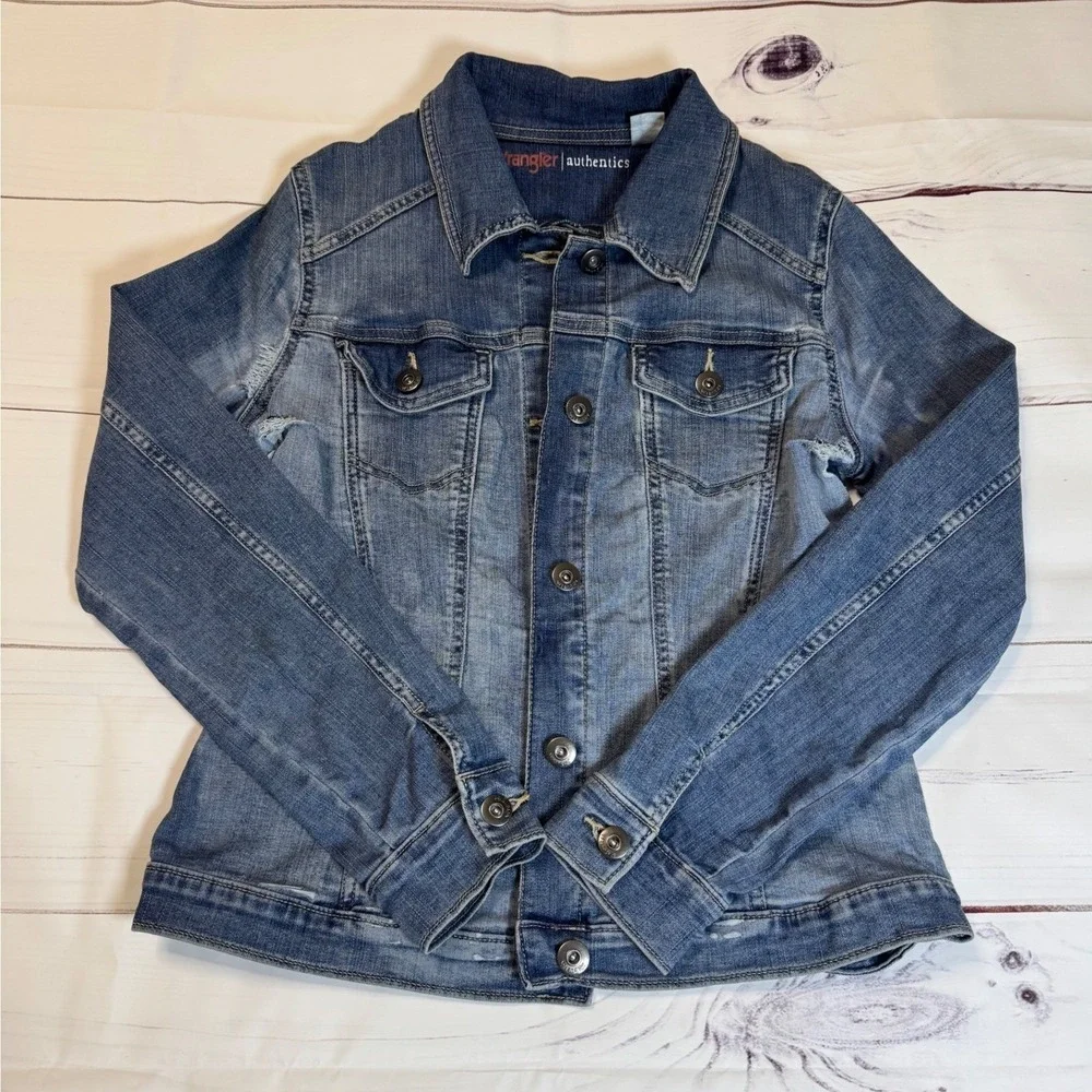Distressed Wrangler Jean‎ Jacket / Medium / Sku0030